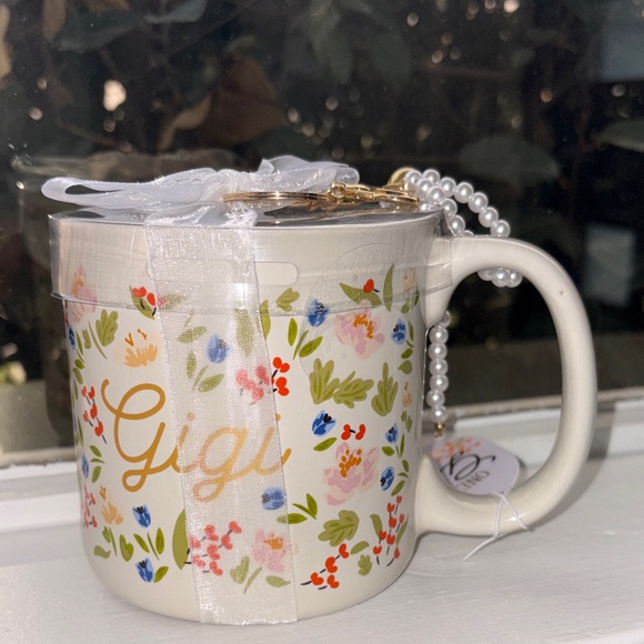 Gigi Floral Coffee Mug with Pearl Accent - Picture 5 of 5